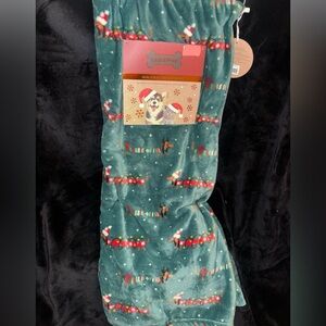 Dachshund Dog Holiday Print Throw Blanket in Green